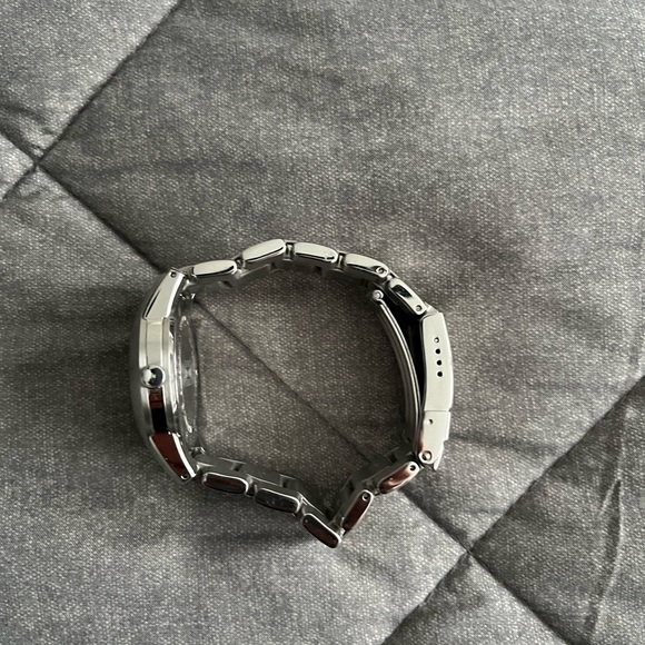 Victorinox Swiss Army Watch - Picture 2 of 4